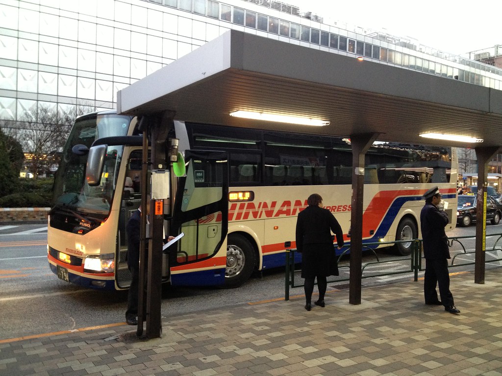 日本旅游乘坐巴士的4大魅力