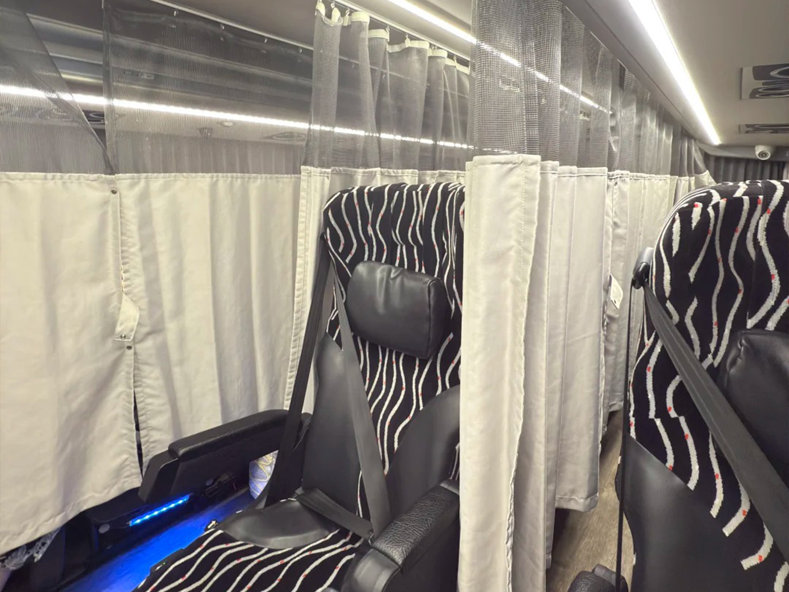 女生独自坐日本夜行巴士 | 安全感直接拉满